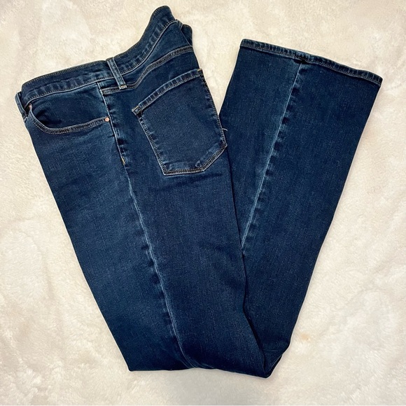 J. Brand Litah Boot Cut Dark Wash Jeans - size 30 - Picture 2 of 6